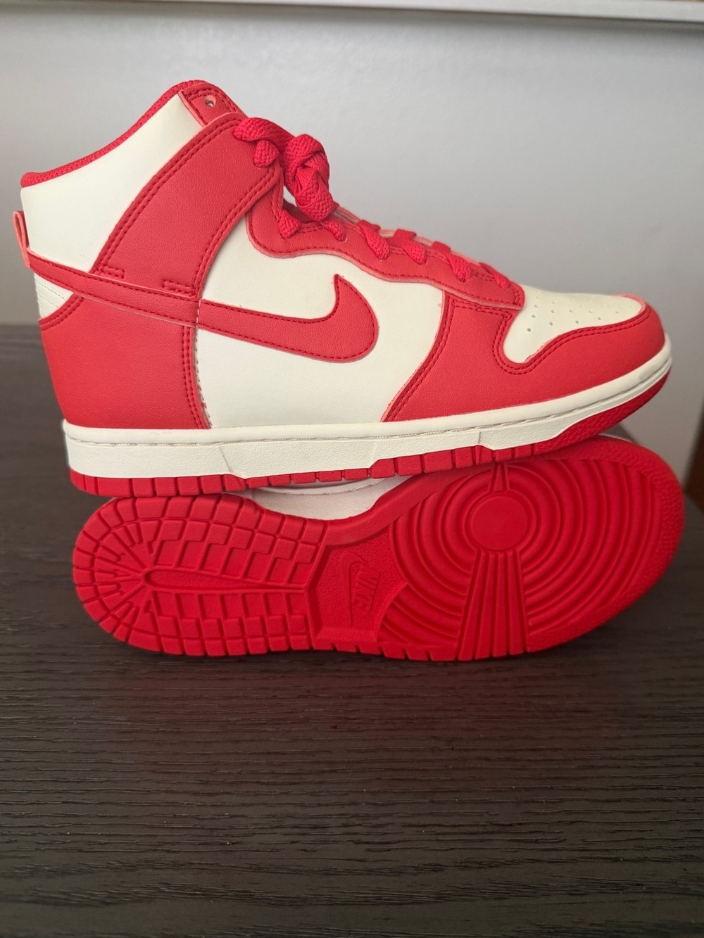 Nike dunk high w ‘foxtrot’
Brand new - Picture 3 of 12